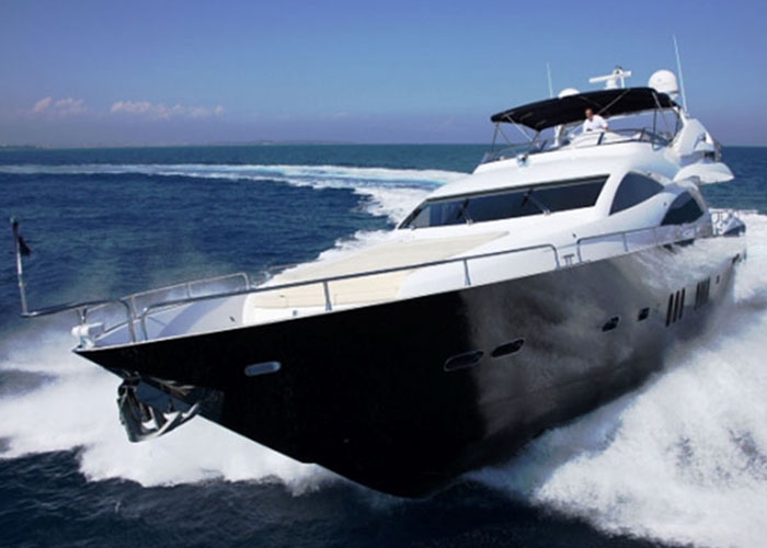 Crewed Motor Yacht Sunseeker 90 photo 3