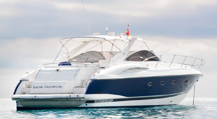 Crewed Motor Yacht Sunseeker Camargue 50 photo 3