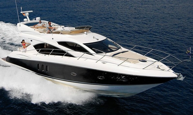 Luxury Crewed Motor Yacht Sunseeker Manhattan 60