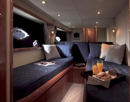 Luxury Crewed Motor Yacht Sunseeker Manhattan 60 photo 8