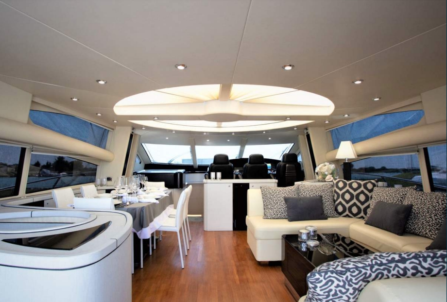 Crewed Motor Yacht Sunseeker Predator 68 photo 4