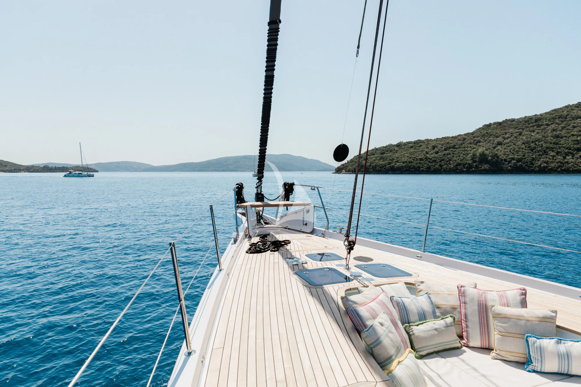 Luxury Crewed Sailing Yacht SUNYO photo 8