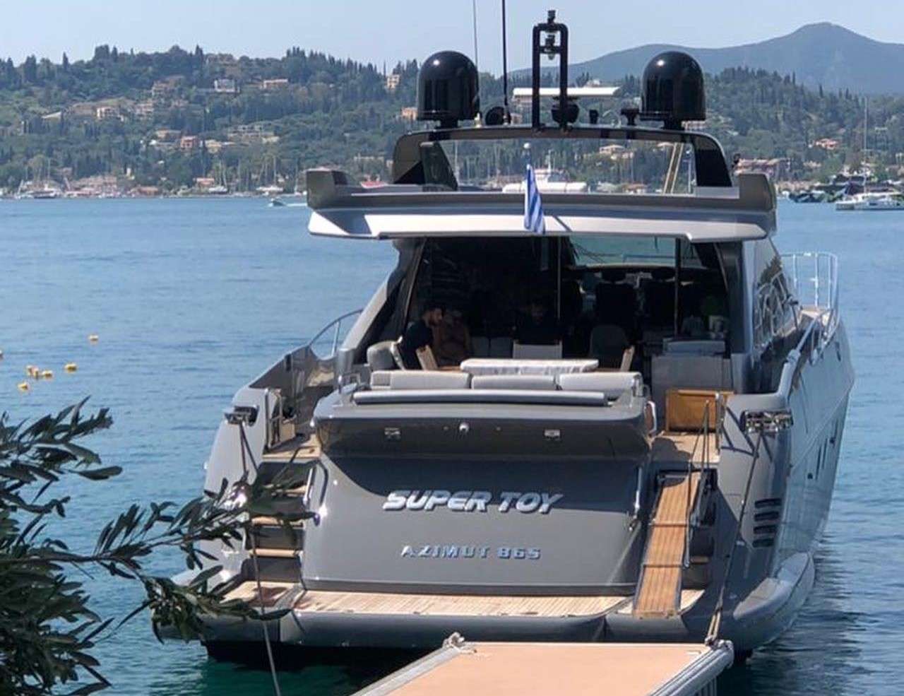 Luxury Crewed Motor Yacht SUPER TOY photo 6