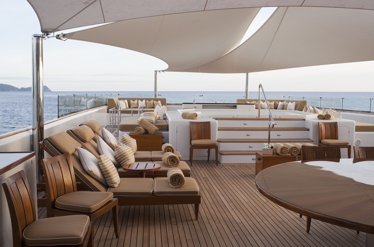 Luxury Crewed Motor Yacht SURI photo 8