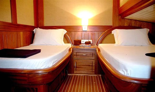 Crewed Sailing Yacht SWAY photo 7