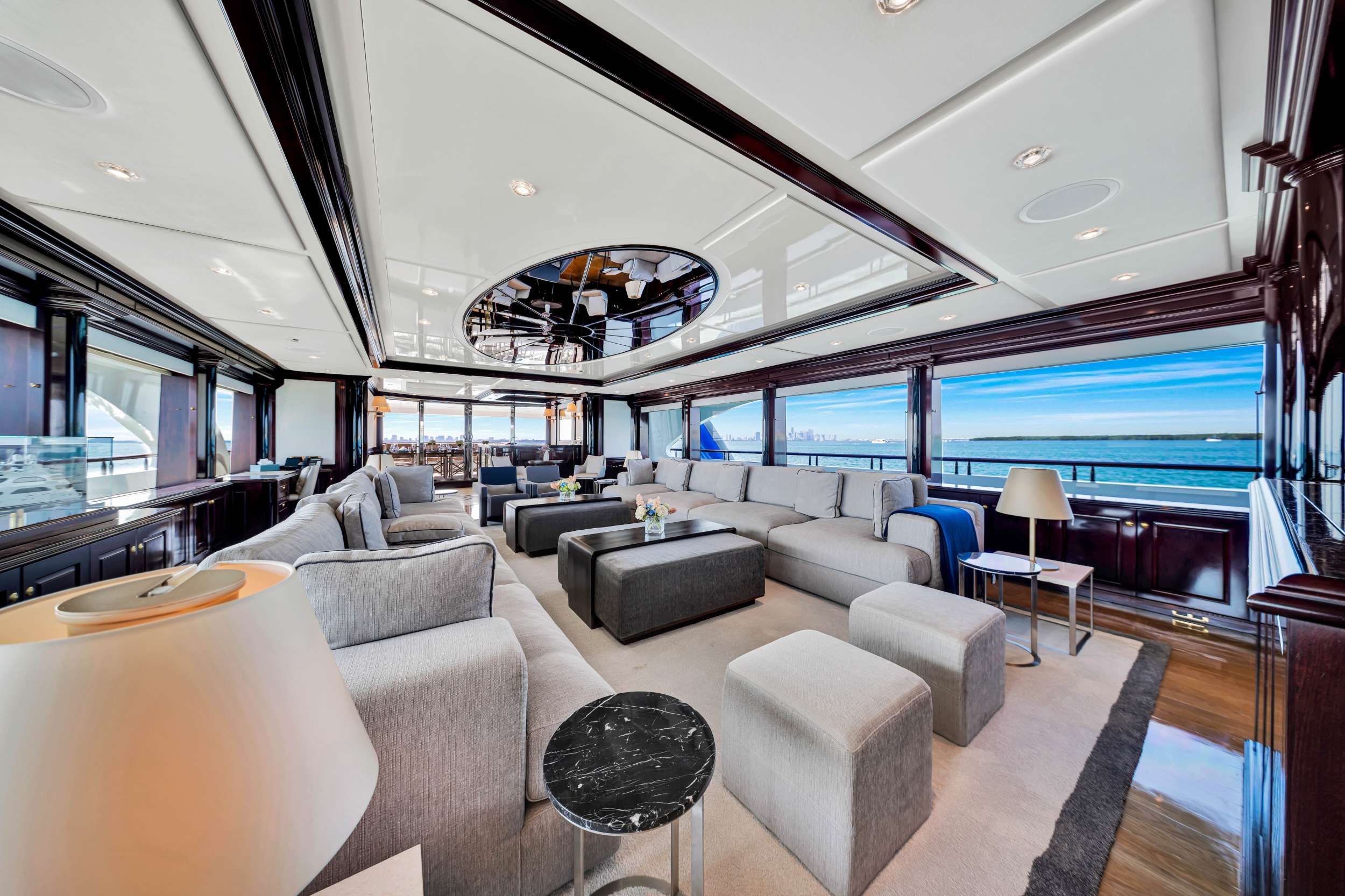 Luxury Crewed Motor Yacht SWEET CAROLINE II photo 6