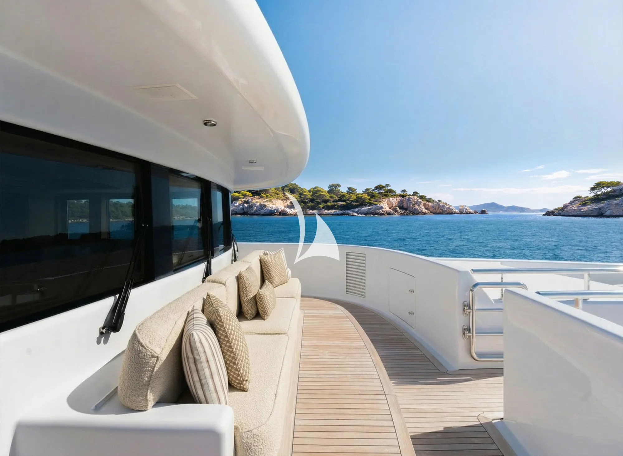 Luxury Crewed Motor Yacht SWEET MARYI photo 8
