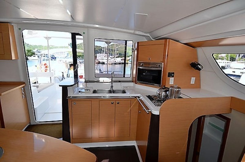 Bareboat Sailing Yacht SWING photo 6