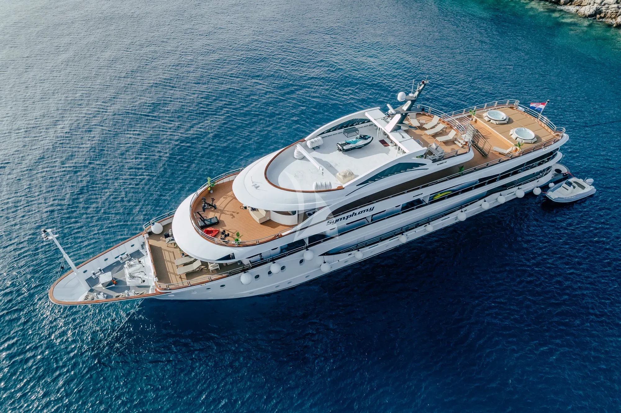 Luxury Crewed Motor Yacht SYMPHONY photo 5