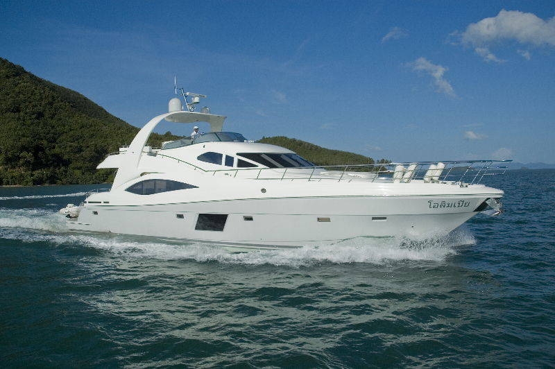 Crewed Motor Yacht Tachou Flybridge