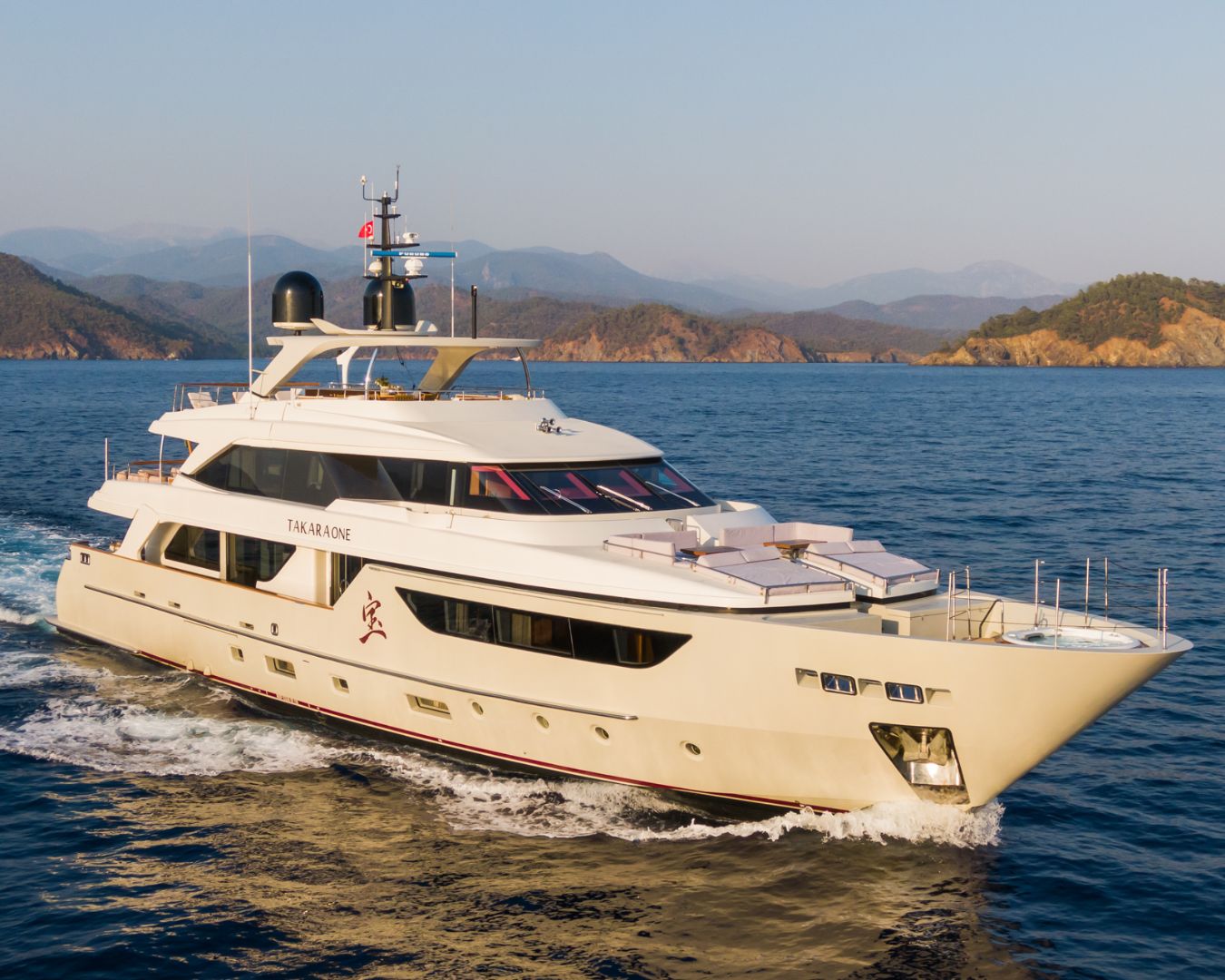 Luxury Crewed Motor Yacht TAKARA ONE