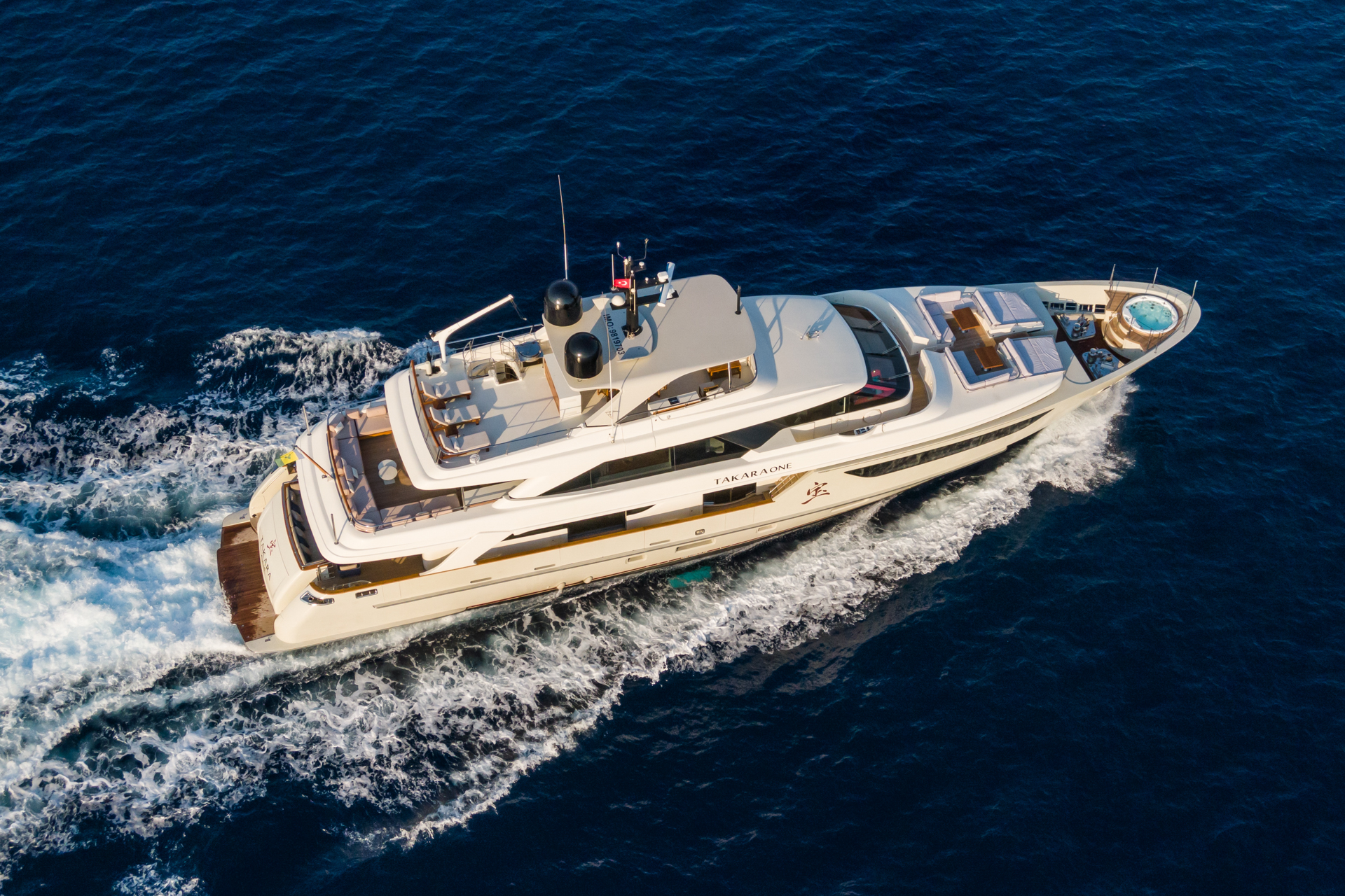 Luxury Crewed Motor Yacht TAKARA ONE photo 7