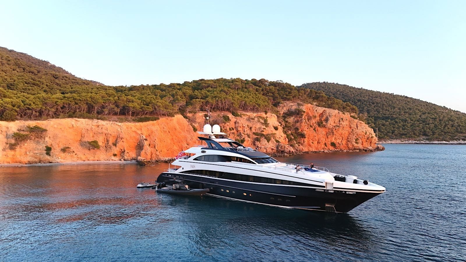 Luxury Crewed Motor Yacht TALIA photo 4