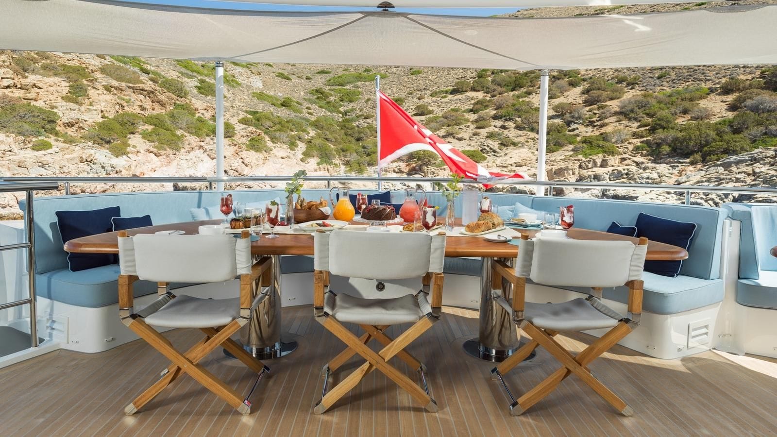 Luxury Crewed Motor Yacht TALIA photo 8