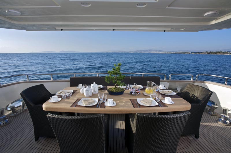 Luxury Crewed Motor Yacht TALYNE photo 5