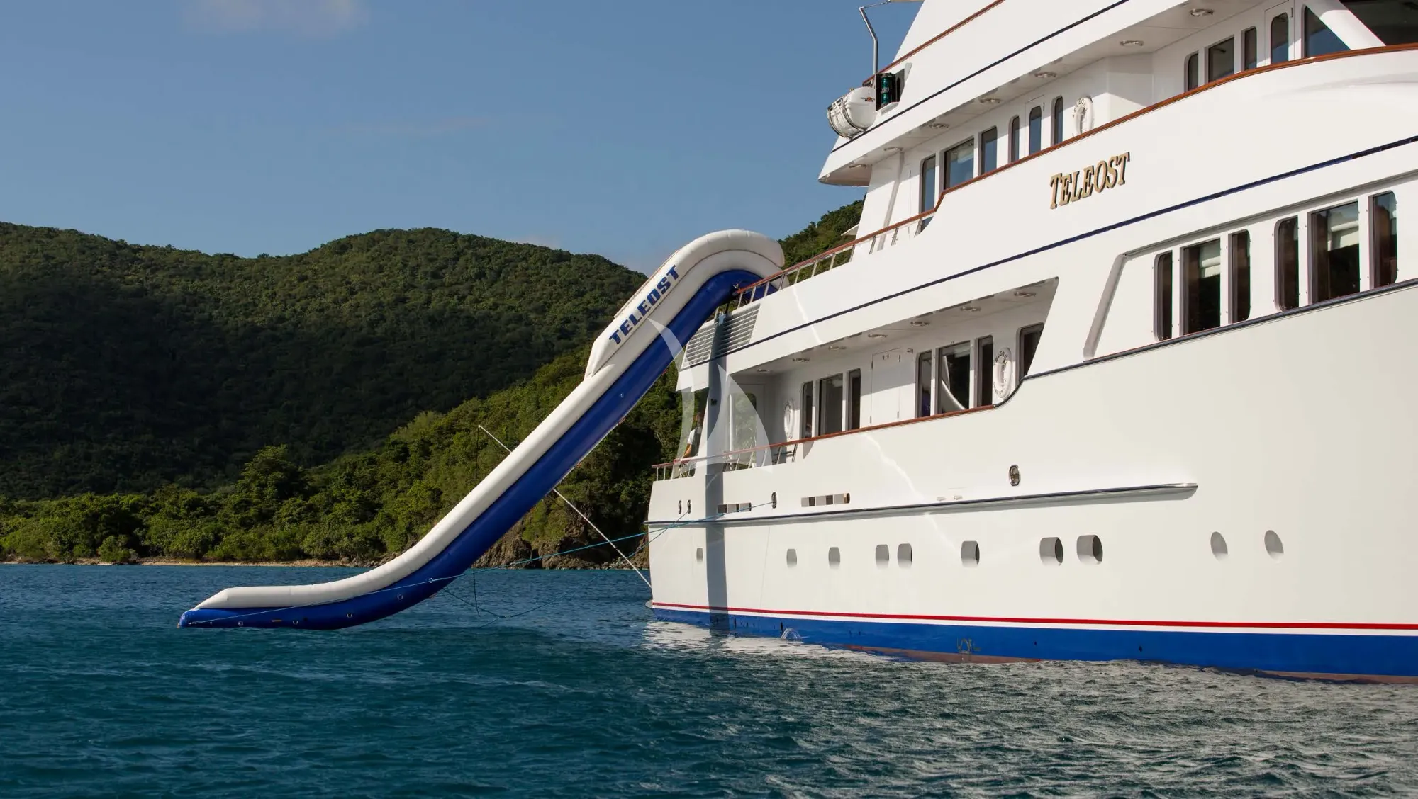 Luxury Crewed Motor Yacht TELEOST photo 6