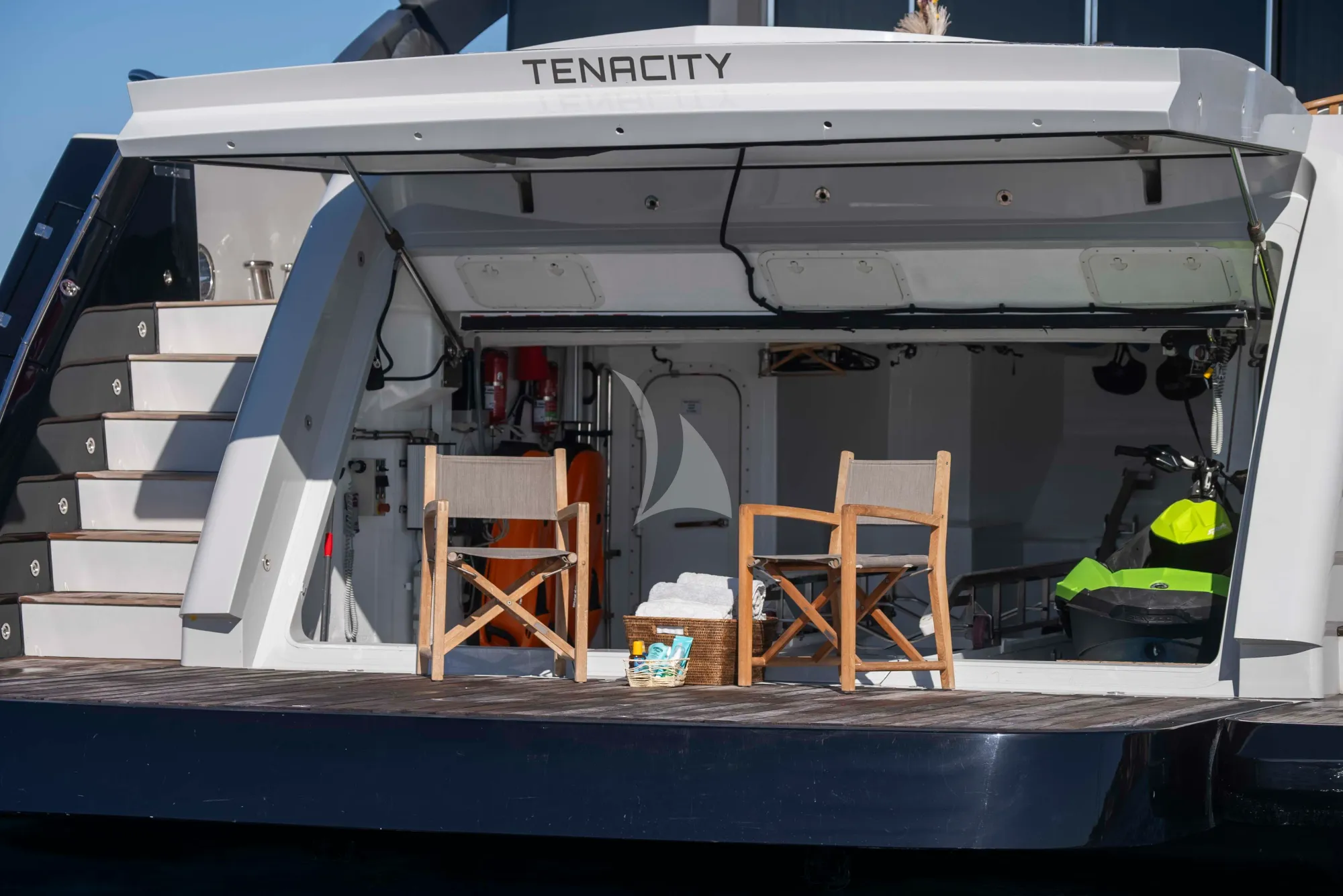 Luxury Crewed Motor Yacht TENACITY photo 8
