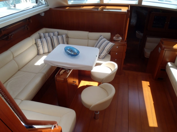 Luxury Crewed Sailing Yacht Terra di Mezzo III photo 6