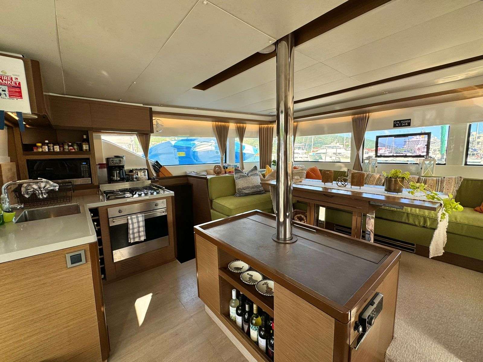 Crewed Catamaran THE ADVENTURE photo 4