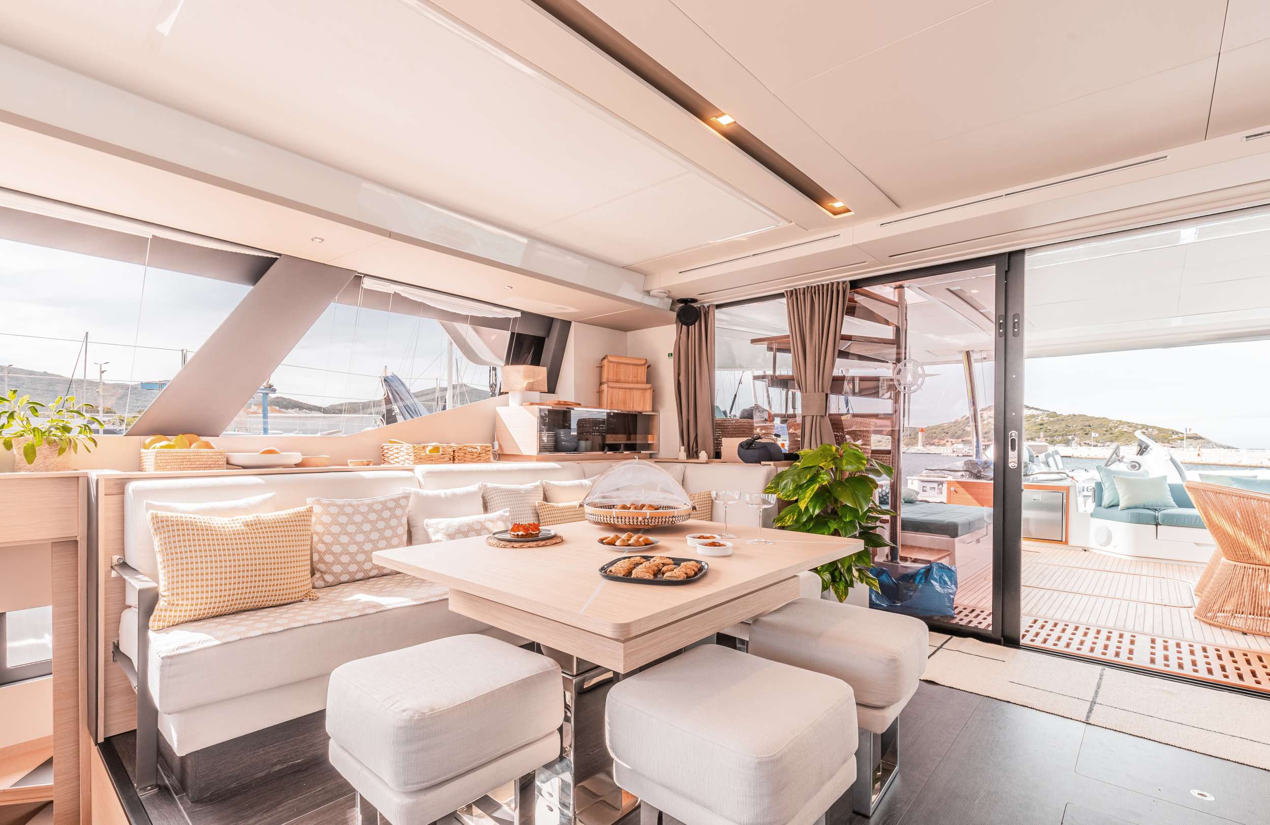 Luxury Crewed Catamaran THE BLUE DREAM photo 7