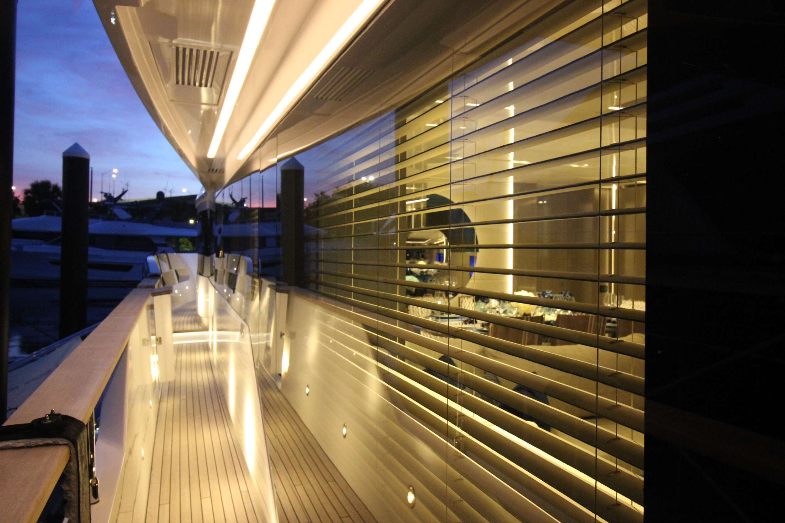 Luxury Crewed Motor Yacht THE PEDDLER photo 7