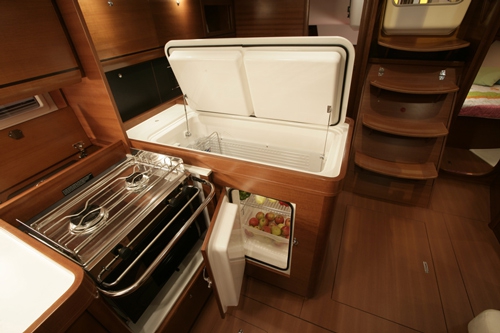 Bareboat Sailing Yacht THOXA VII photo 7