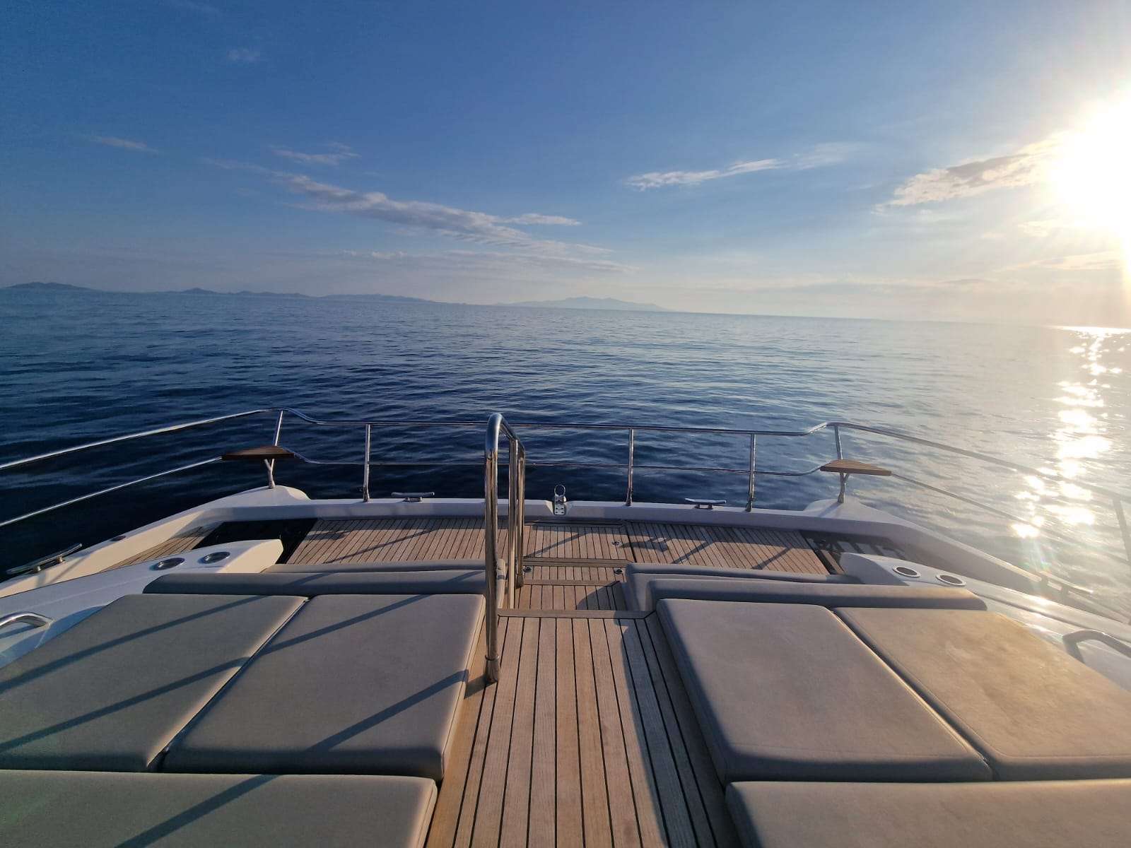 Crewed Power Catamaran TIAMO photo 4