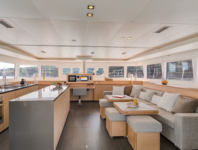 Luxury Crewed Catamaran TIGER LILY photo 7