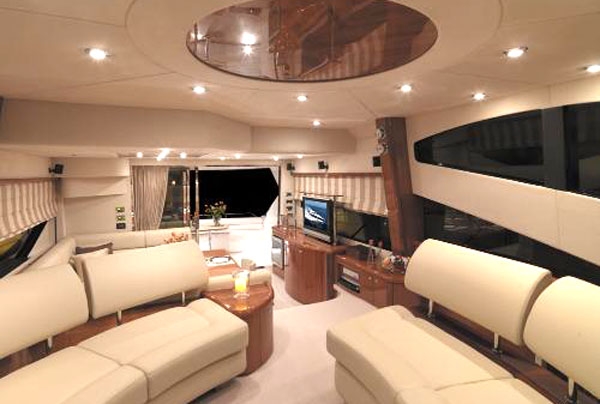 Crewed Motor Yacht TIGERFEET photo 5