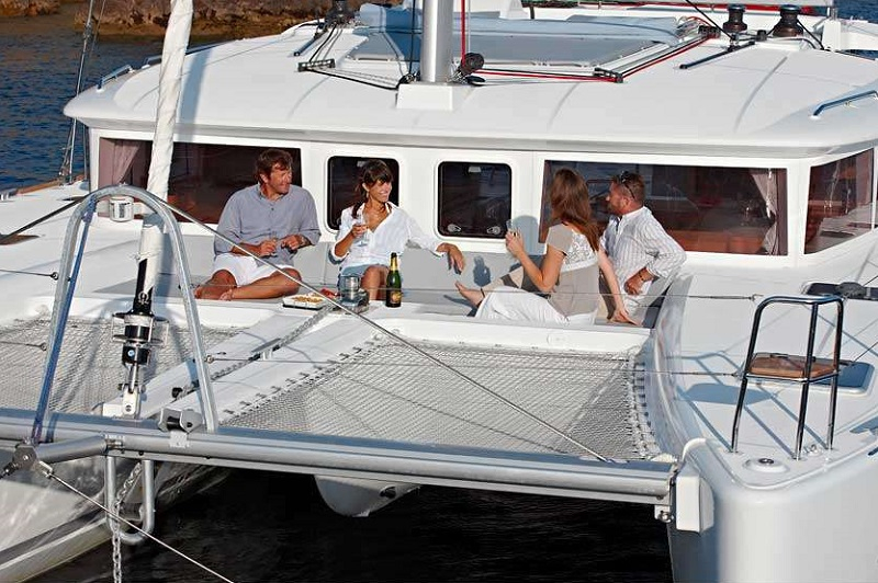 Luxury Crewed Catamaran TIME OUT photo 5