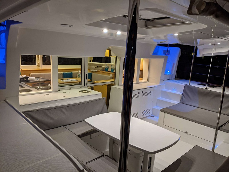 Luxury Crewed Catamaran TIME OUT photo 6