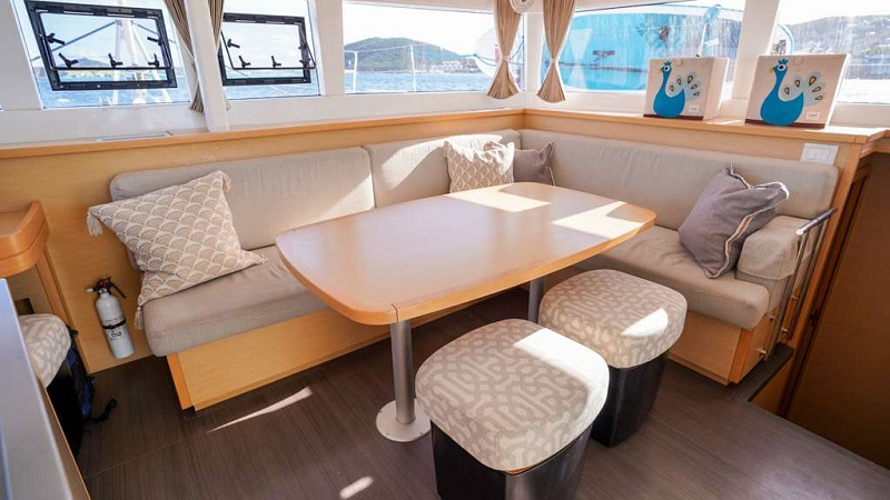 Luxury Crewed Catamaran TIME OUT photo 8