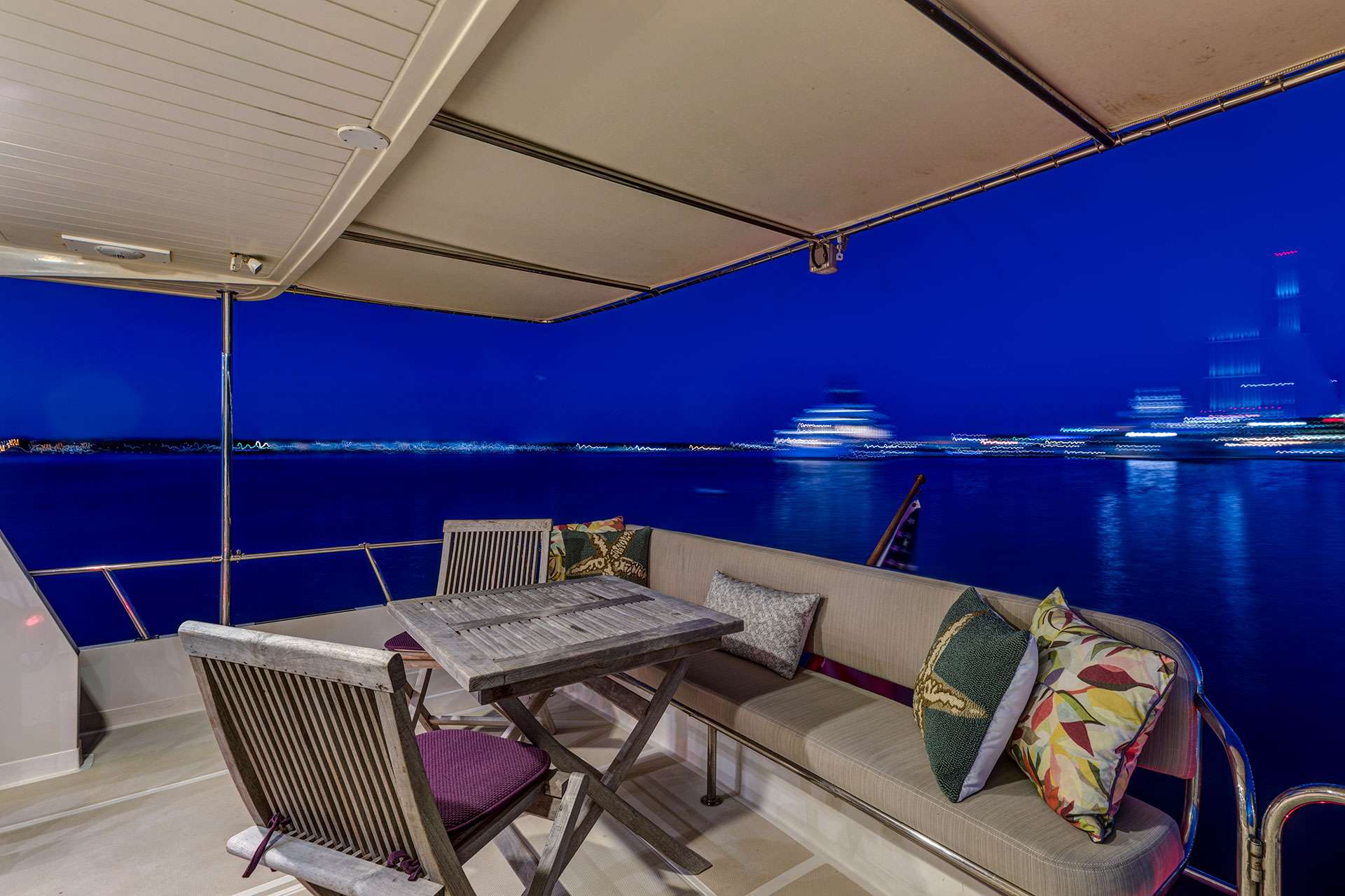 Luxury Crewed Motor Yacht TIMELESS 62 photo 7