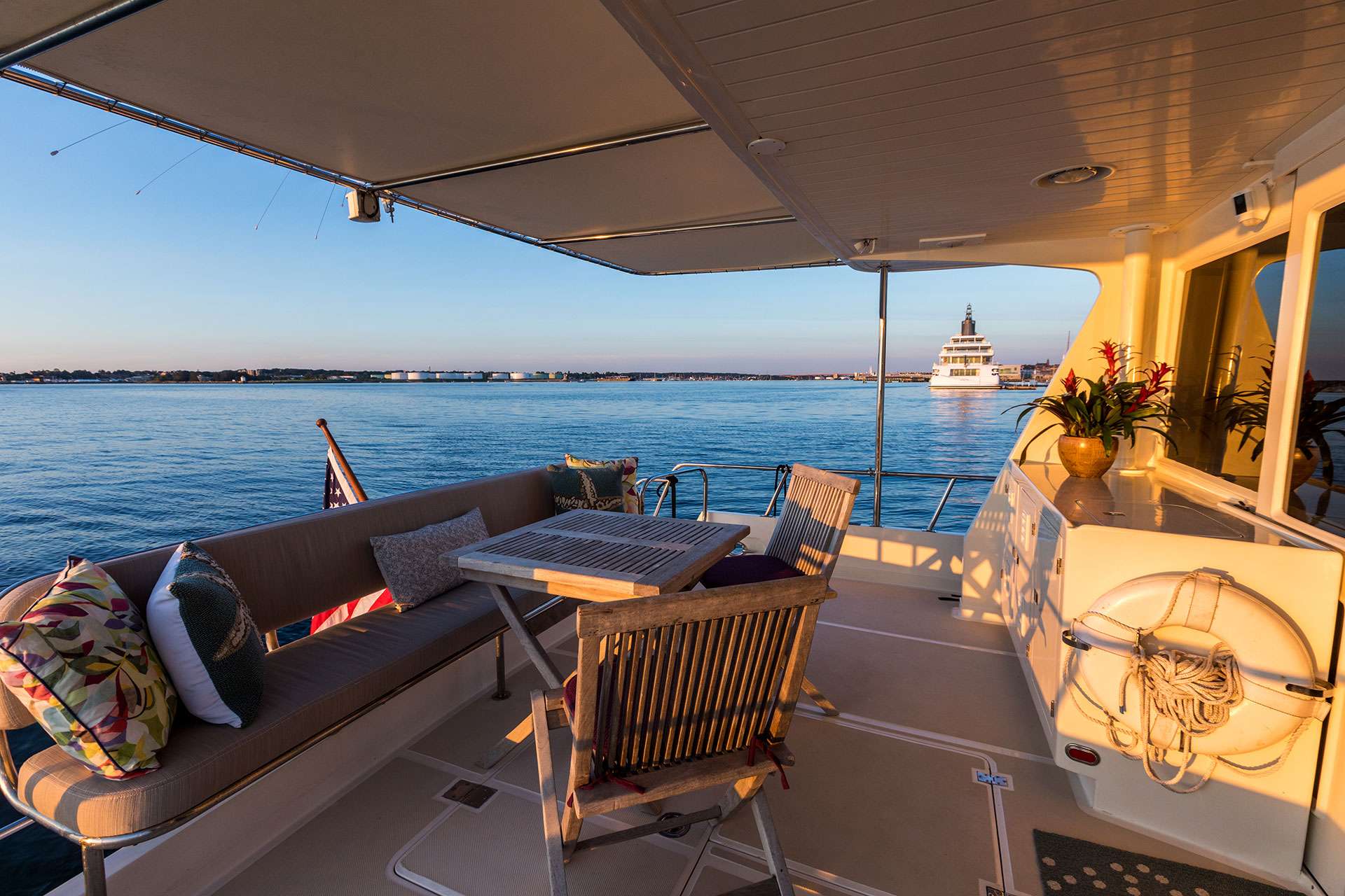 Luxury Crewed Motor Yacht TIMELESS 62 photo 8