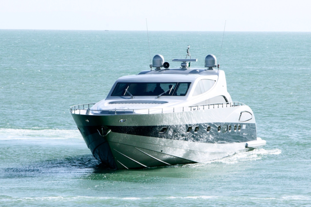 Luxury Crewed Motor Yacht TIUNA photo 3