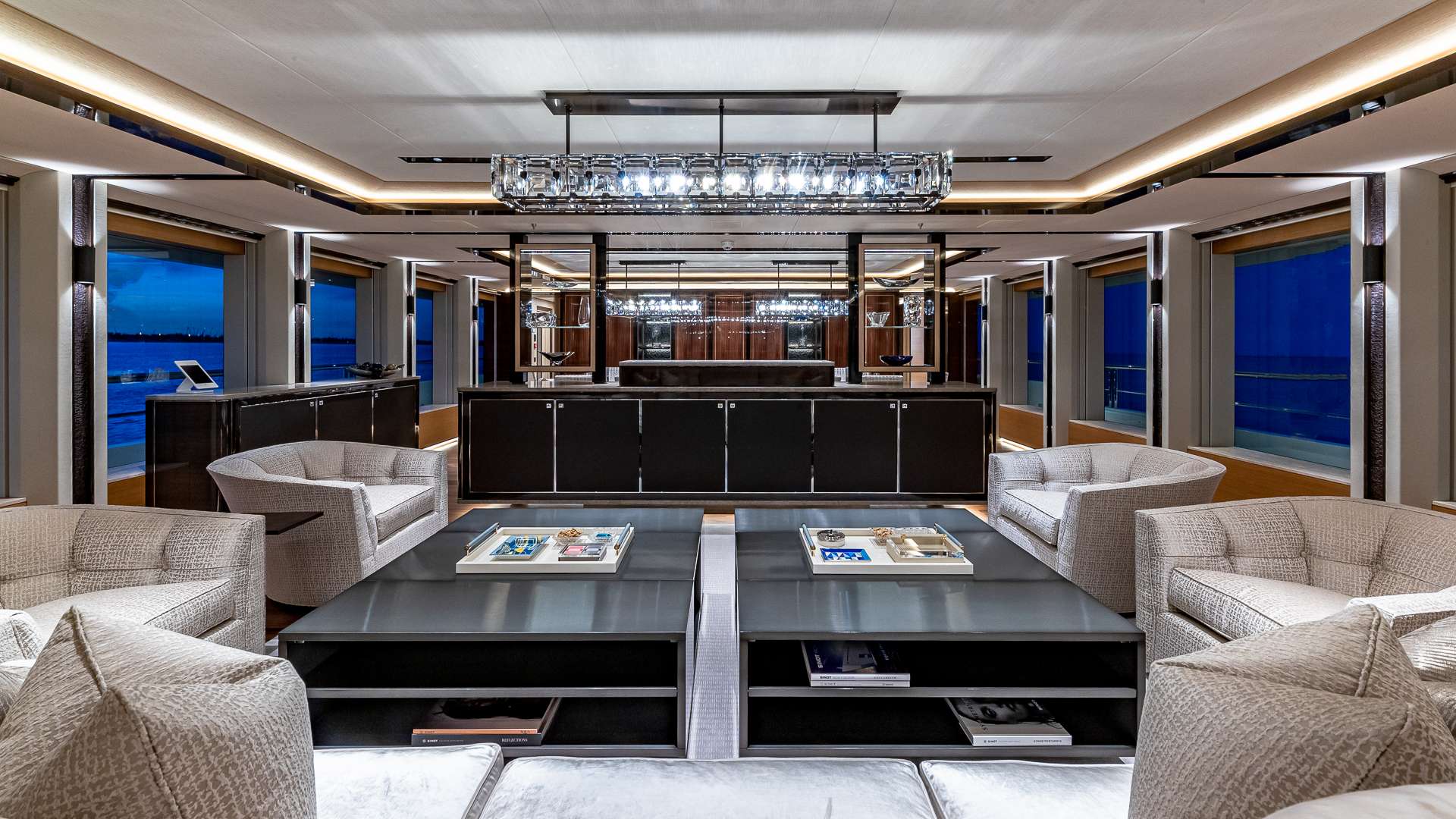 Luxury Crewed Motor Yacht TOP FIVE II photo 8