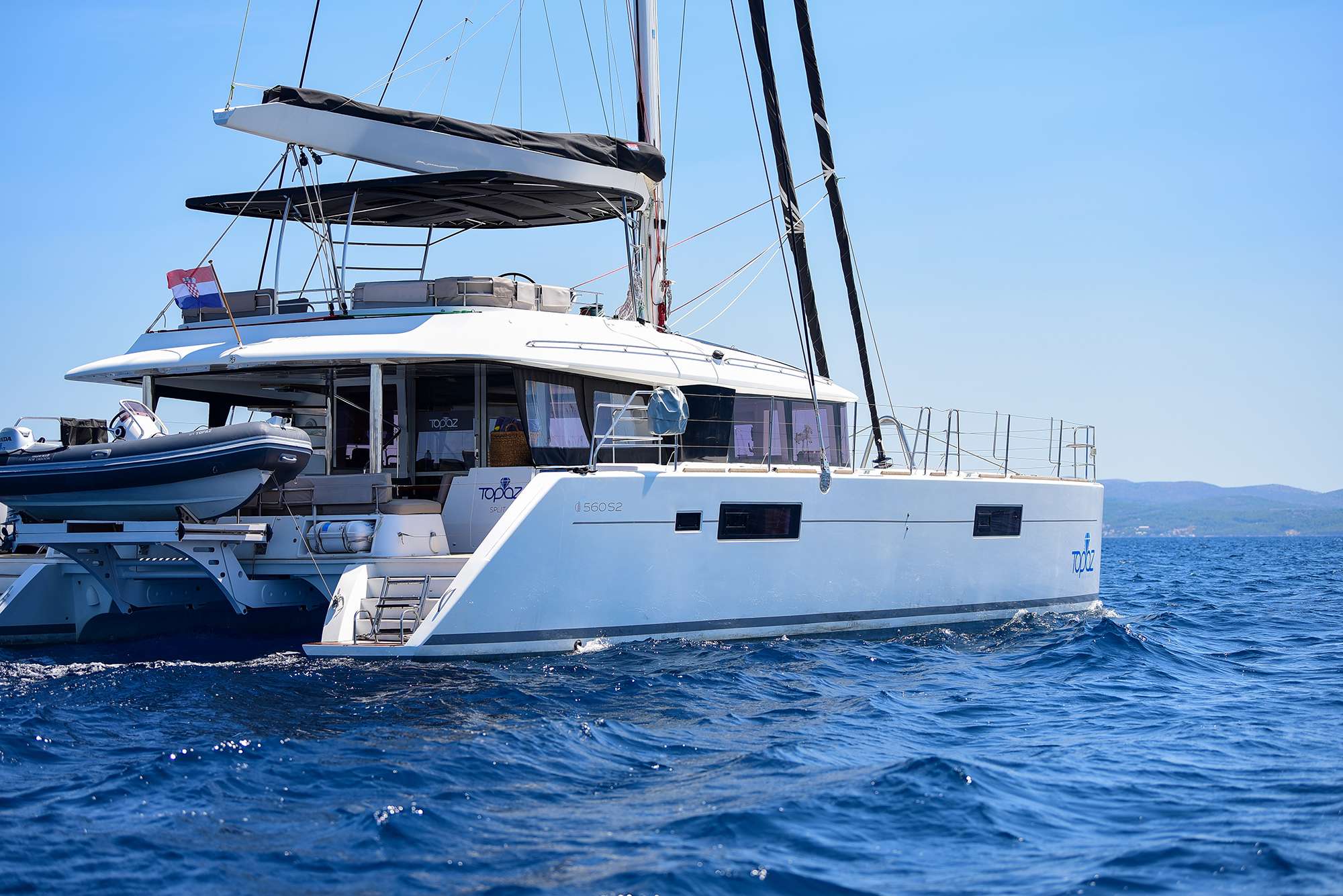 Crewed Catamaran TOPAZ photo 6