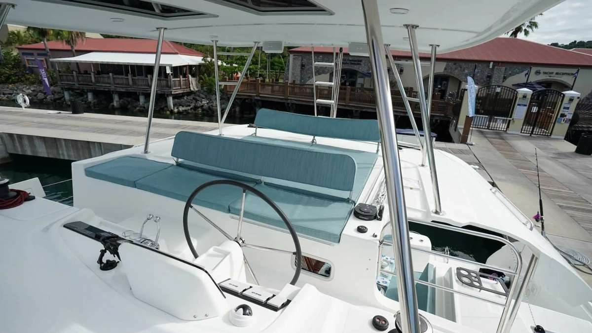 Luxury Crewed Catamaran TORTUGA photo 5