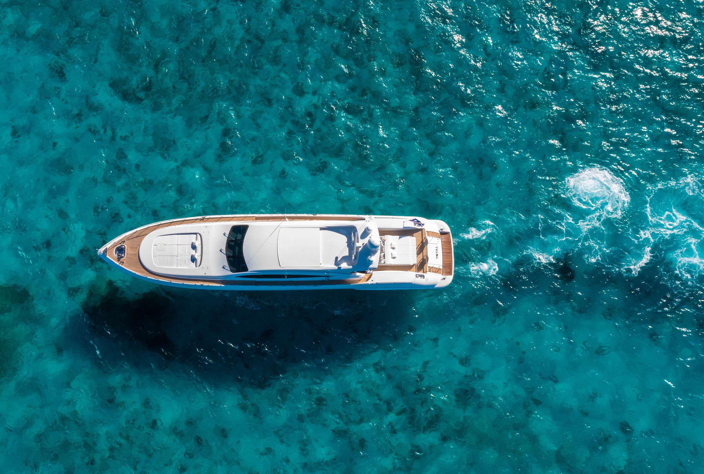 Luxury Crewed Motor Yacht TOTAL photo 3