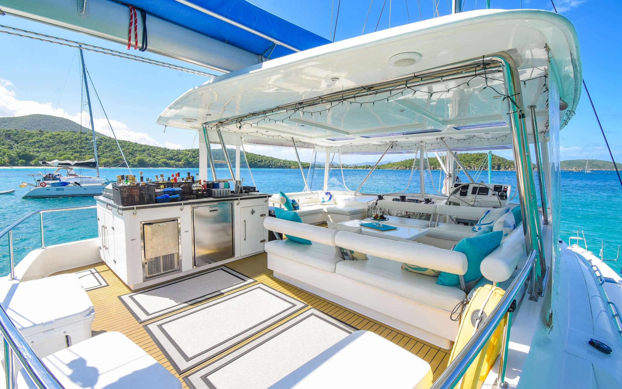 Luxury Crewed Catamaran TOUCH THE SKY photo 6