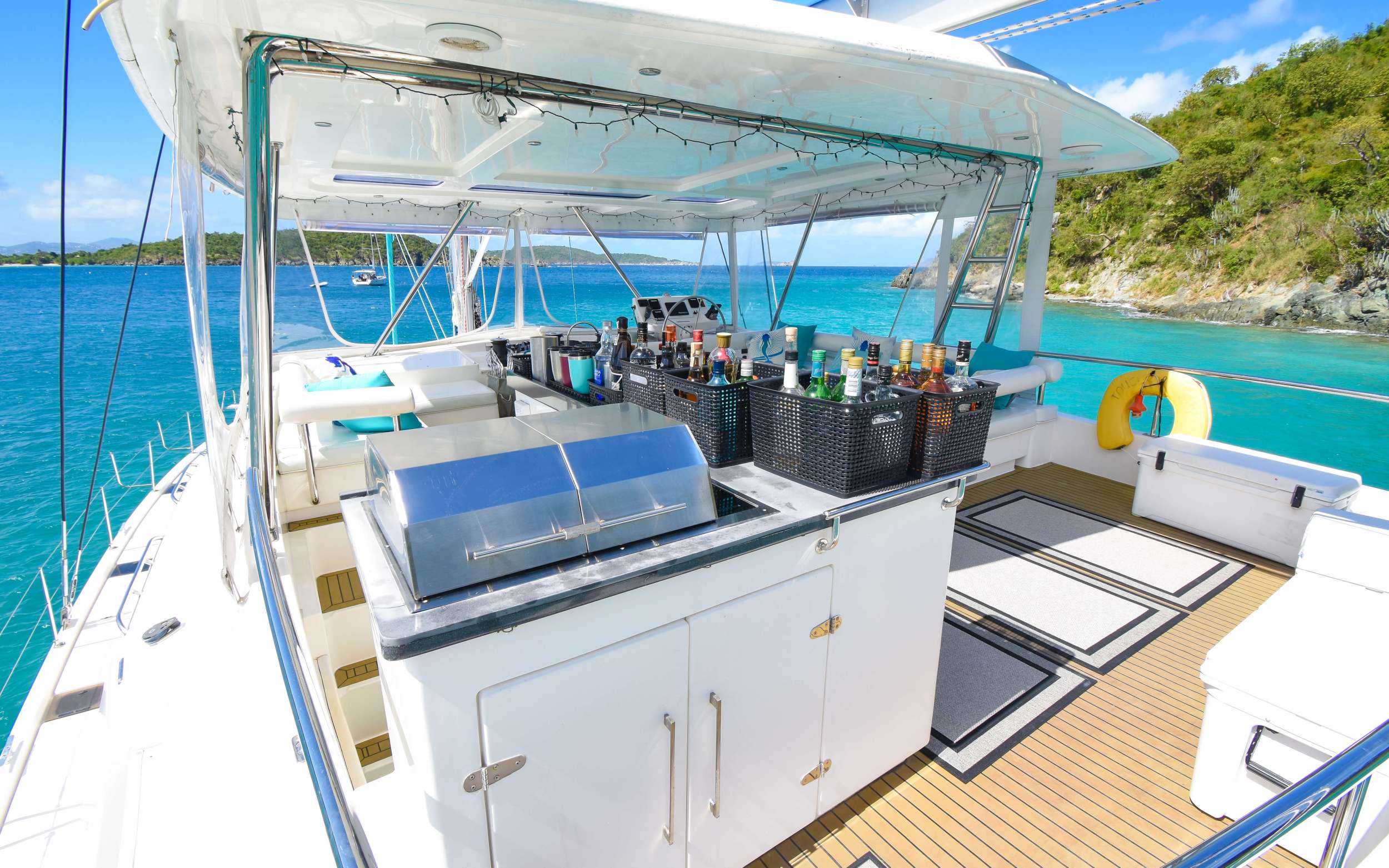 Luxury Crewed Catamaran TOUCH THE SKY photo 7