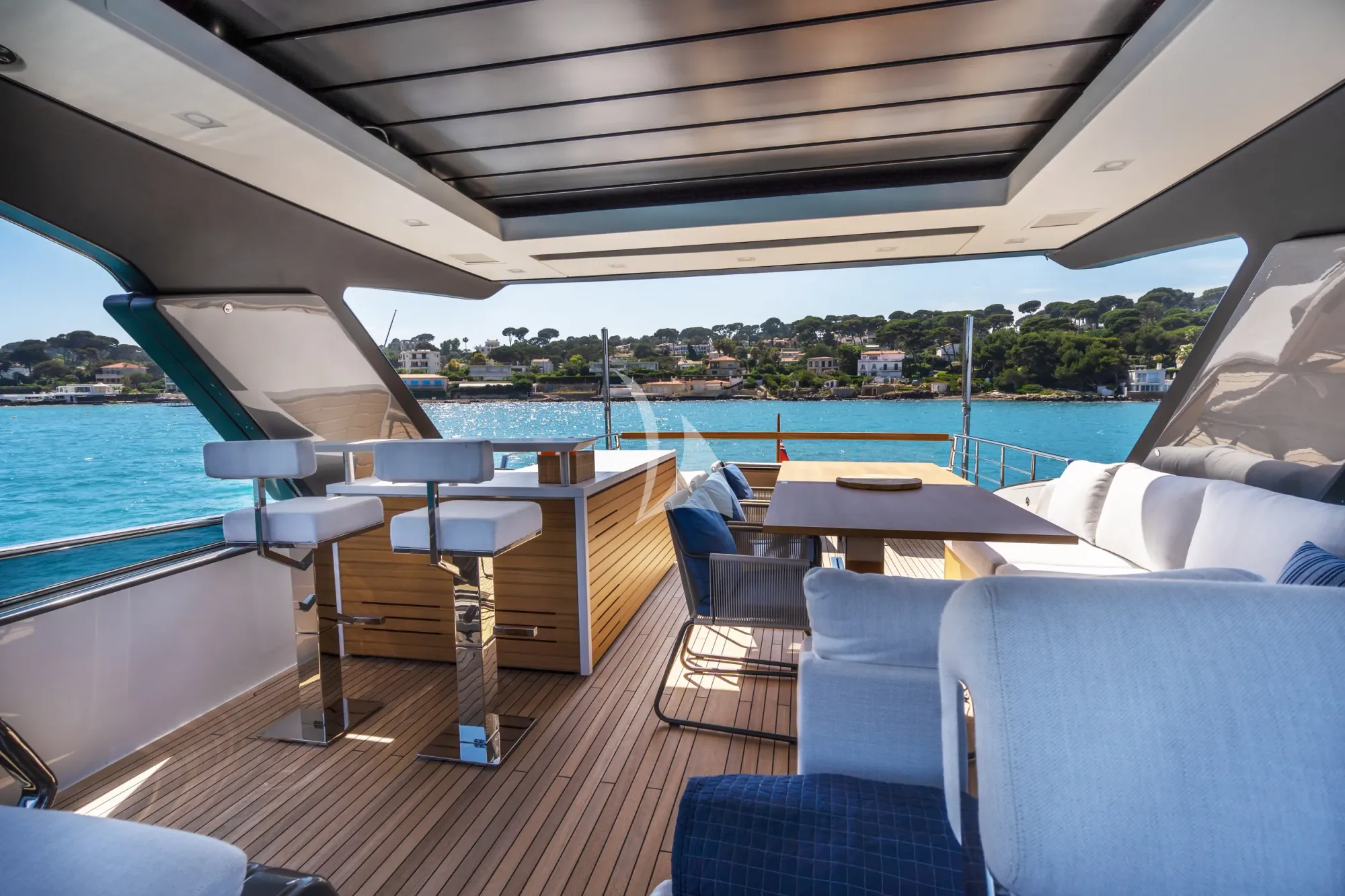 Luxury Motor Yacht TRIPLE L photo 8