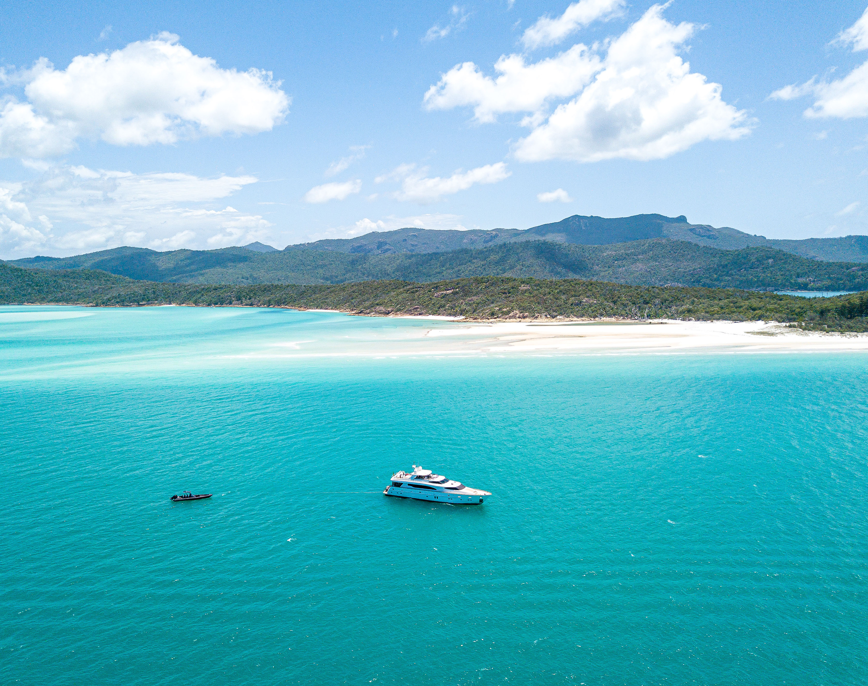 Crewed Motor Yacht TRIPLE888EIGHT photo 5