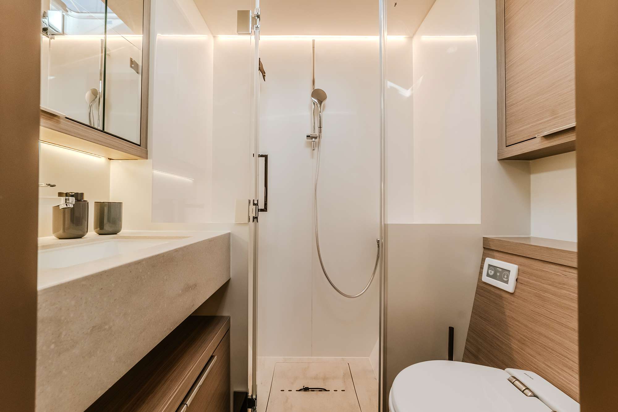 Crewed Catamaran TRIWING OSSUS photo 7