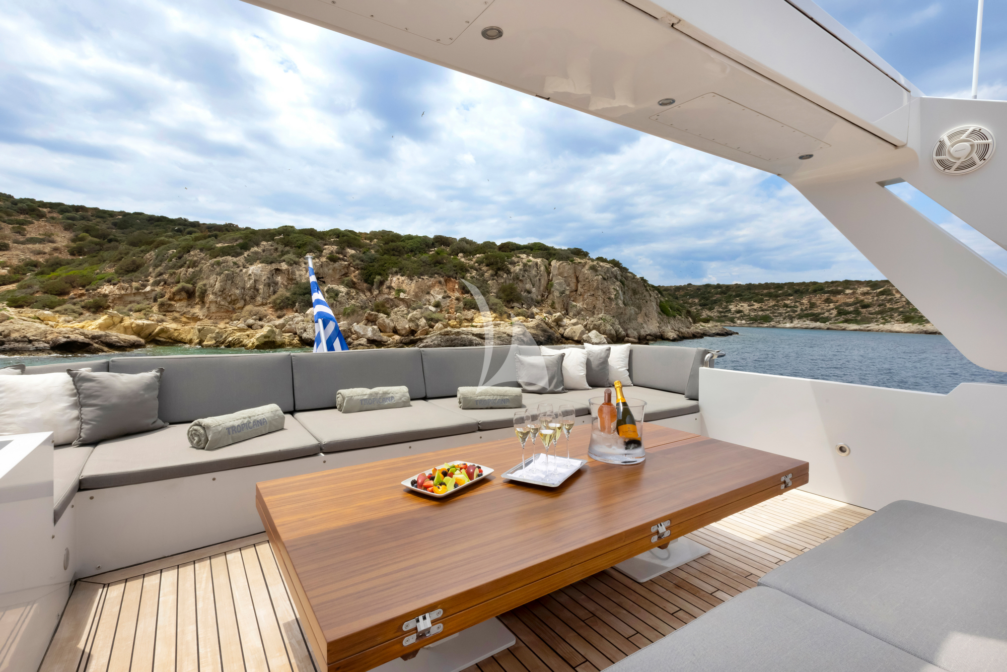 Luxury Crewed Motor Yacht TROPICANA photo 6