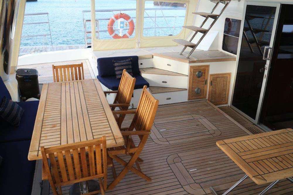 Crewed Catamaran TURETE photo 3