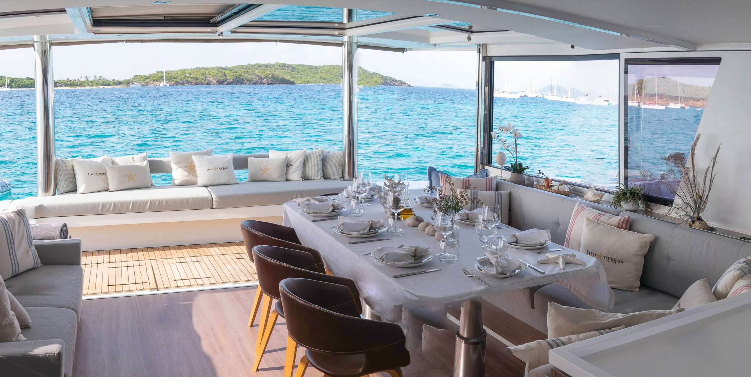 Luxury Crewed Catamaran TWO OCEANS photo 7