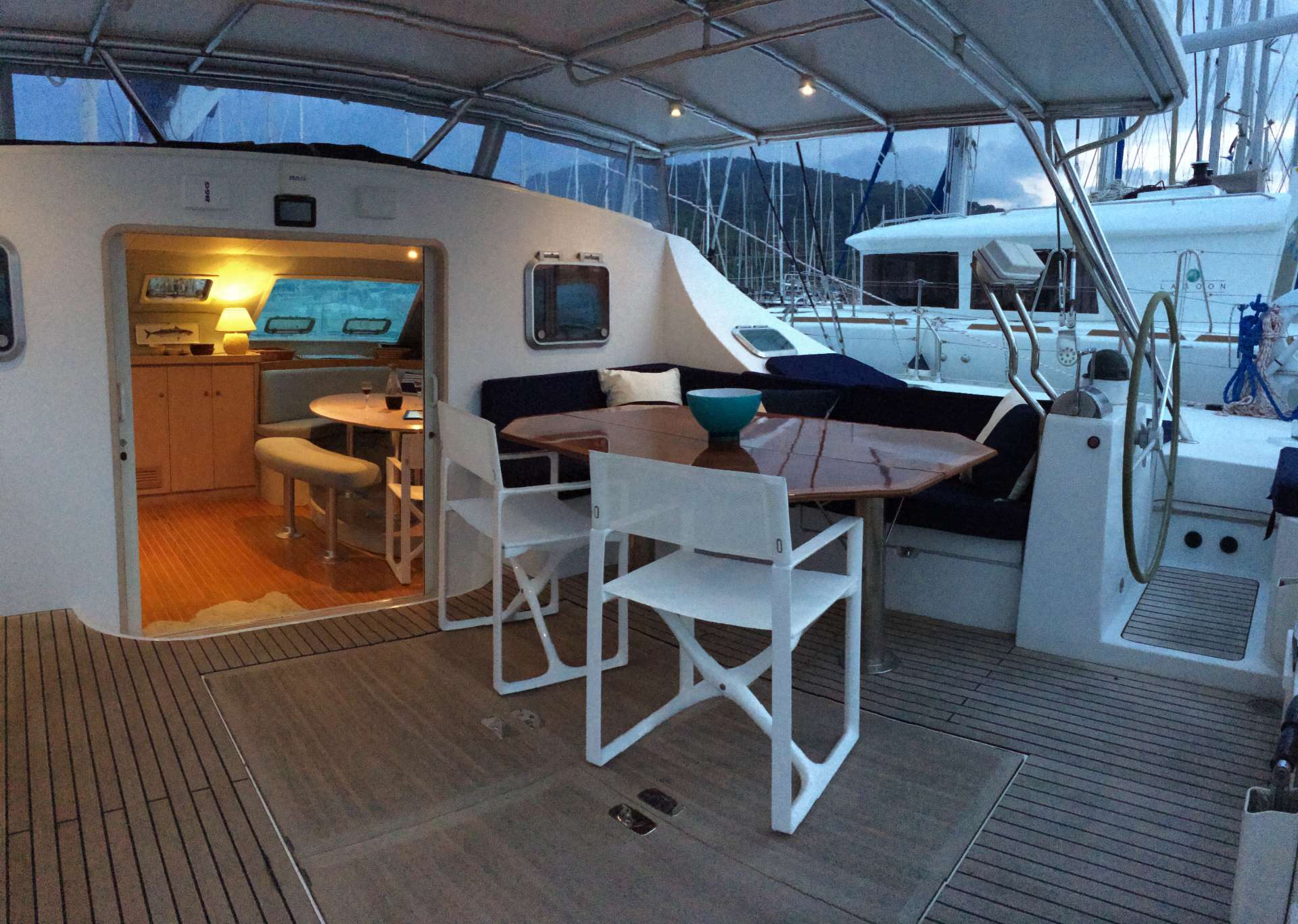 Crewed Catamaran UHURU photo 4