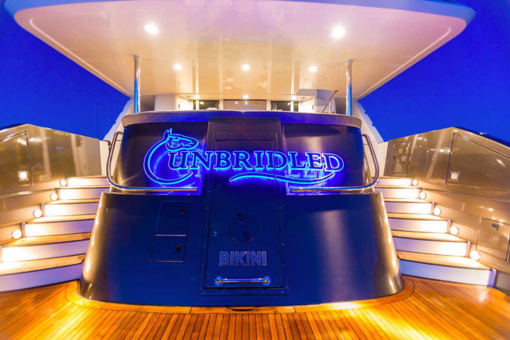 Luxury Crewed Motor Yacht UNBRIDLED photo 6