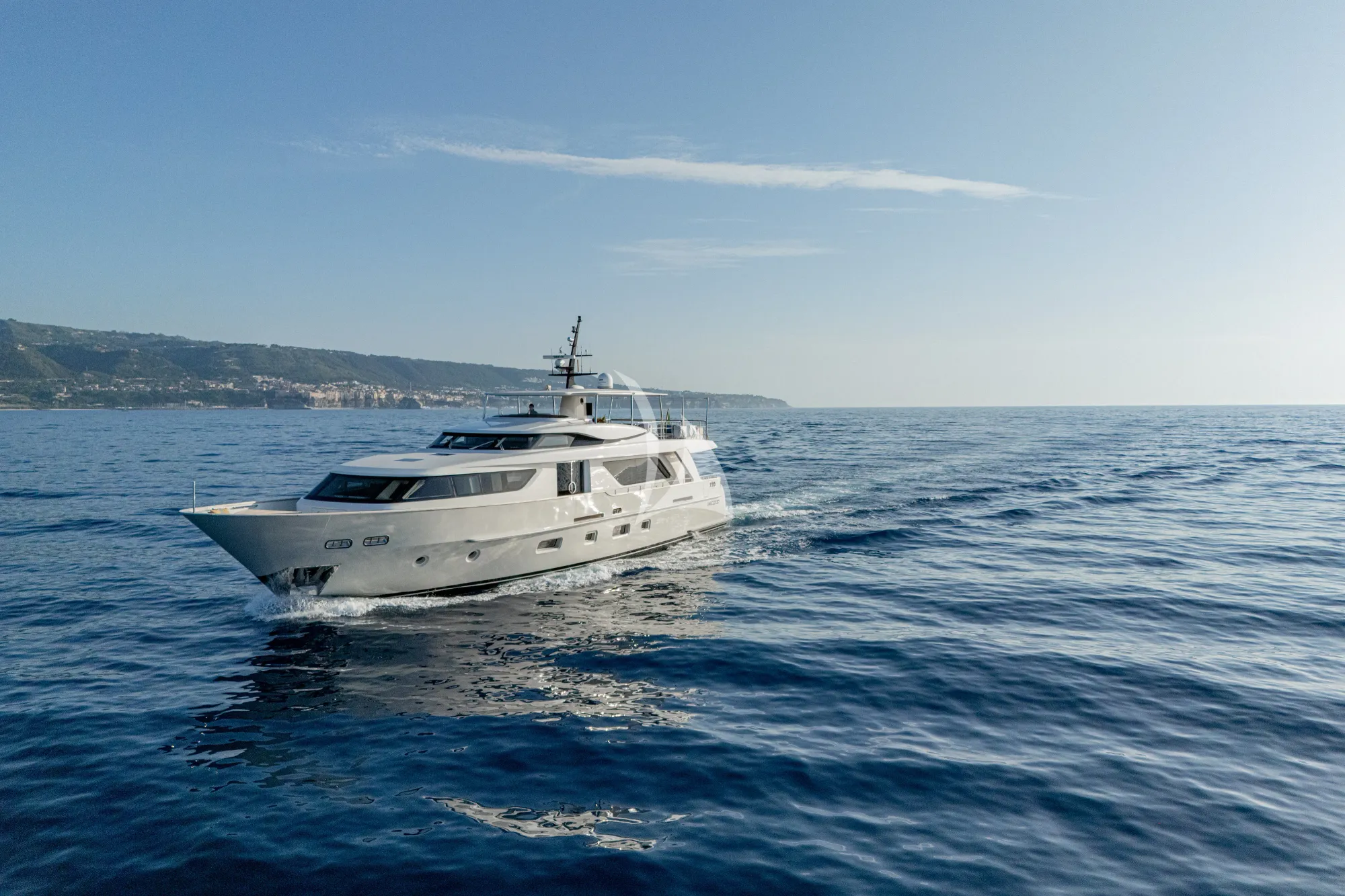 Luxury Crewed Motor Yacht UNICKA photo 3